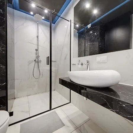 Urban Chic - Sokolska 30 Towers -studio - S74 Apartman *